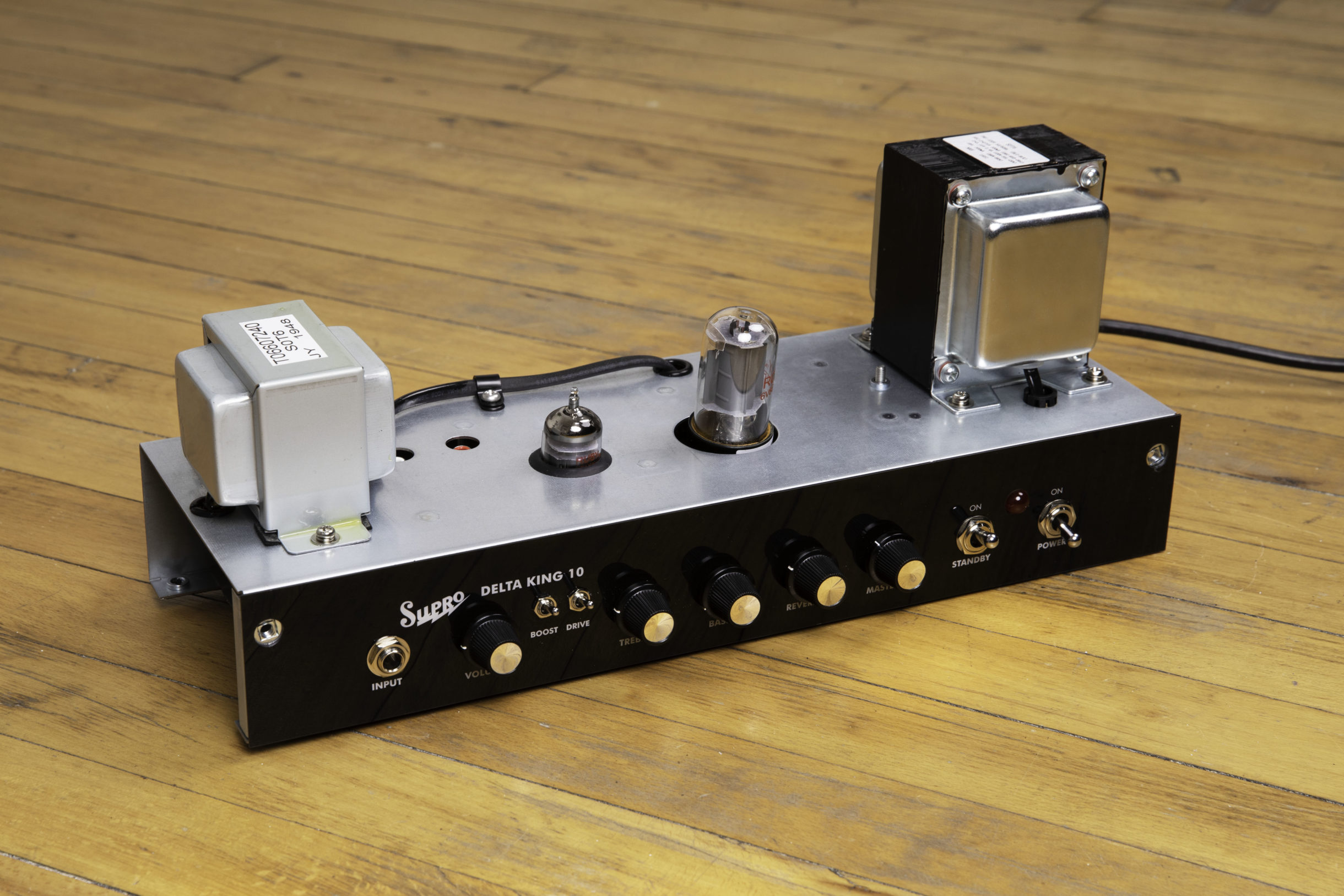 Supro Delta King 12 Schematic